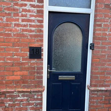 Guest house 18 Anchor Road *